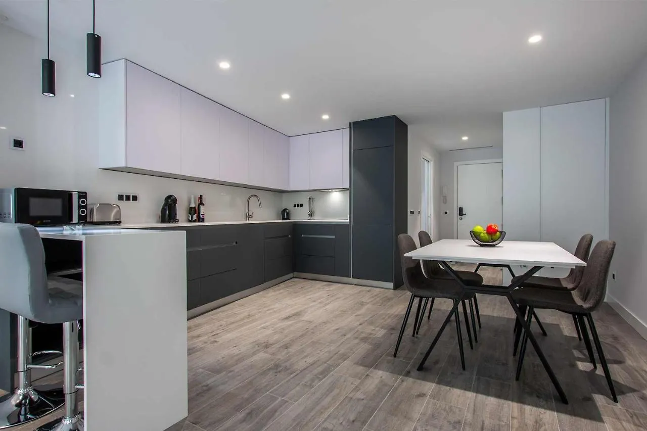 Apartamentos Vacacional En Plaza De Espana Spain