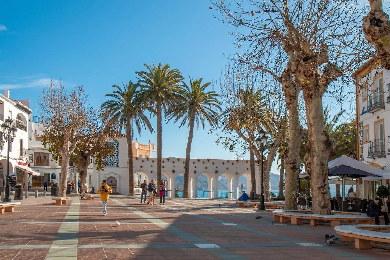 Apartamentos Vacacional En Plaza De Espana Nerja Spain